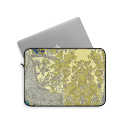 FlapperFinn - LGBTQ+ Laptop Sleeve (12", 13", 15")